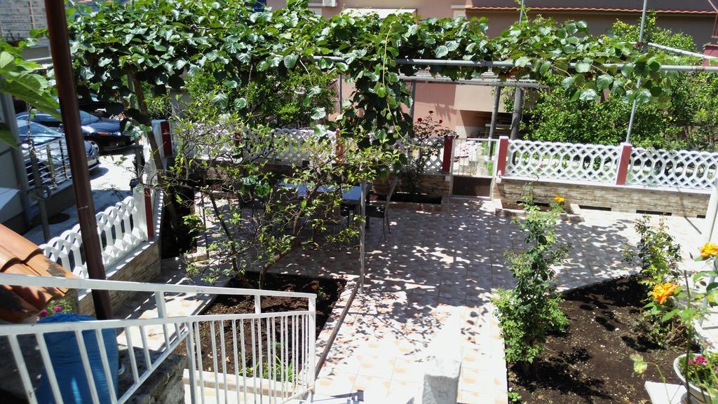 Badza Apartment Cattaro Esterno foto
