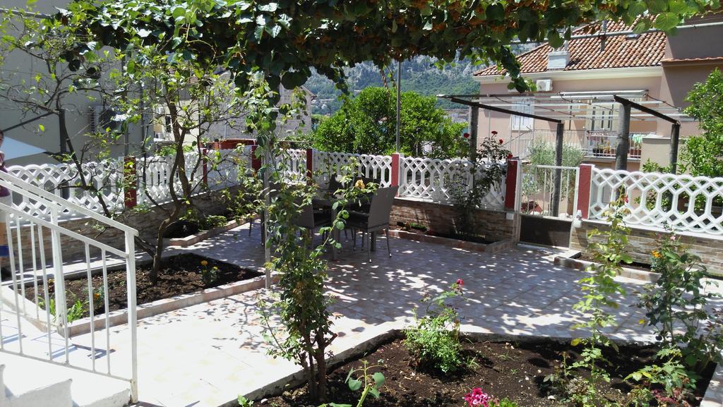 Badza Apartment Cattaro Esterno foto